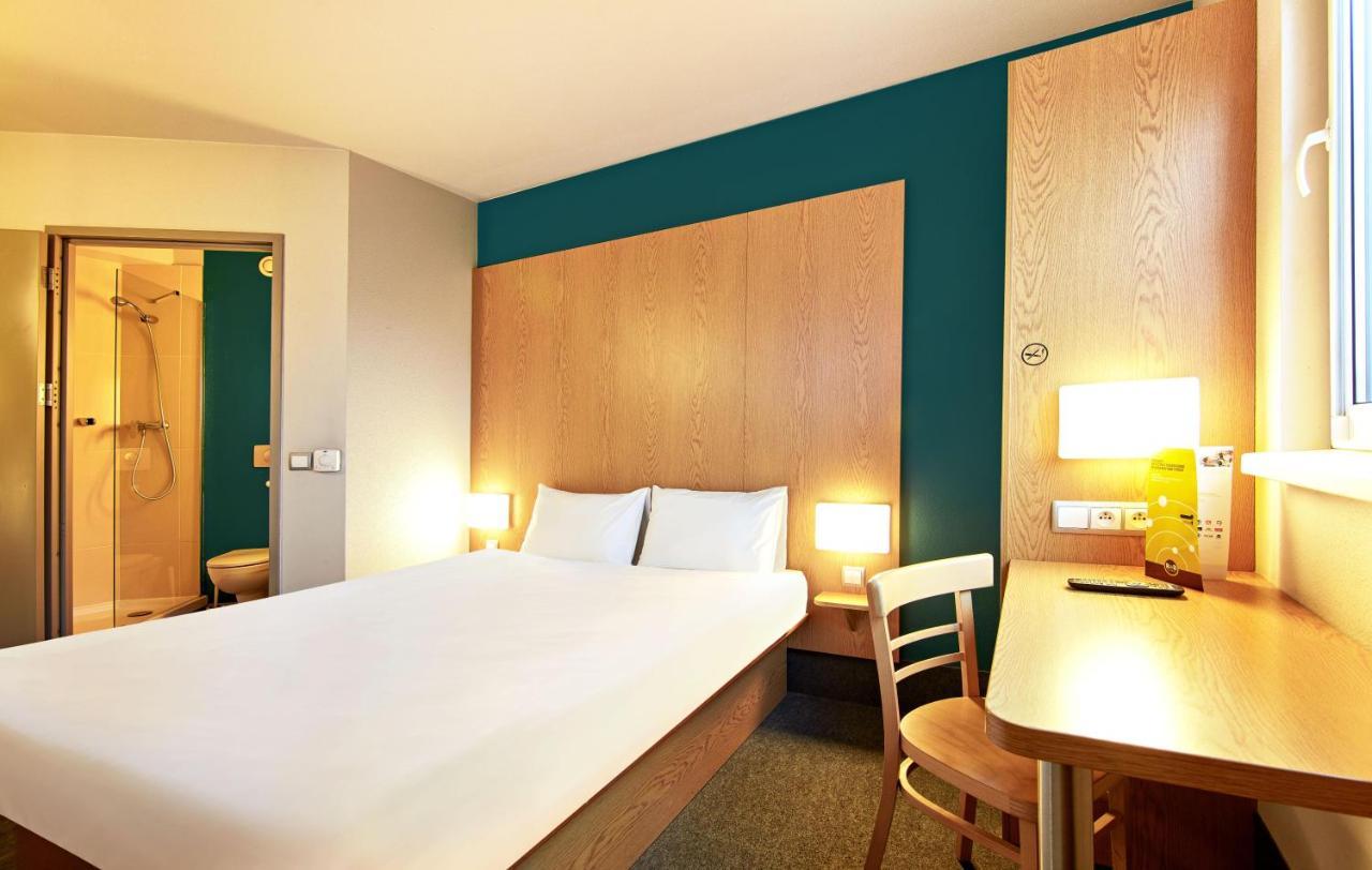 B&B Hotel Torun Bagian luar foto