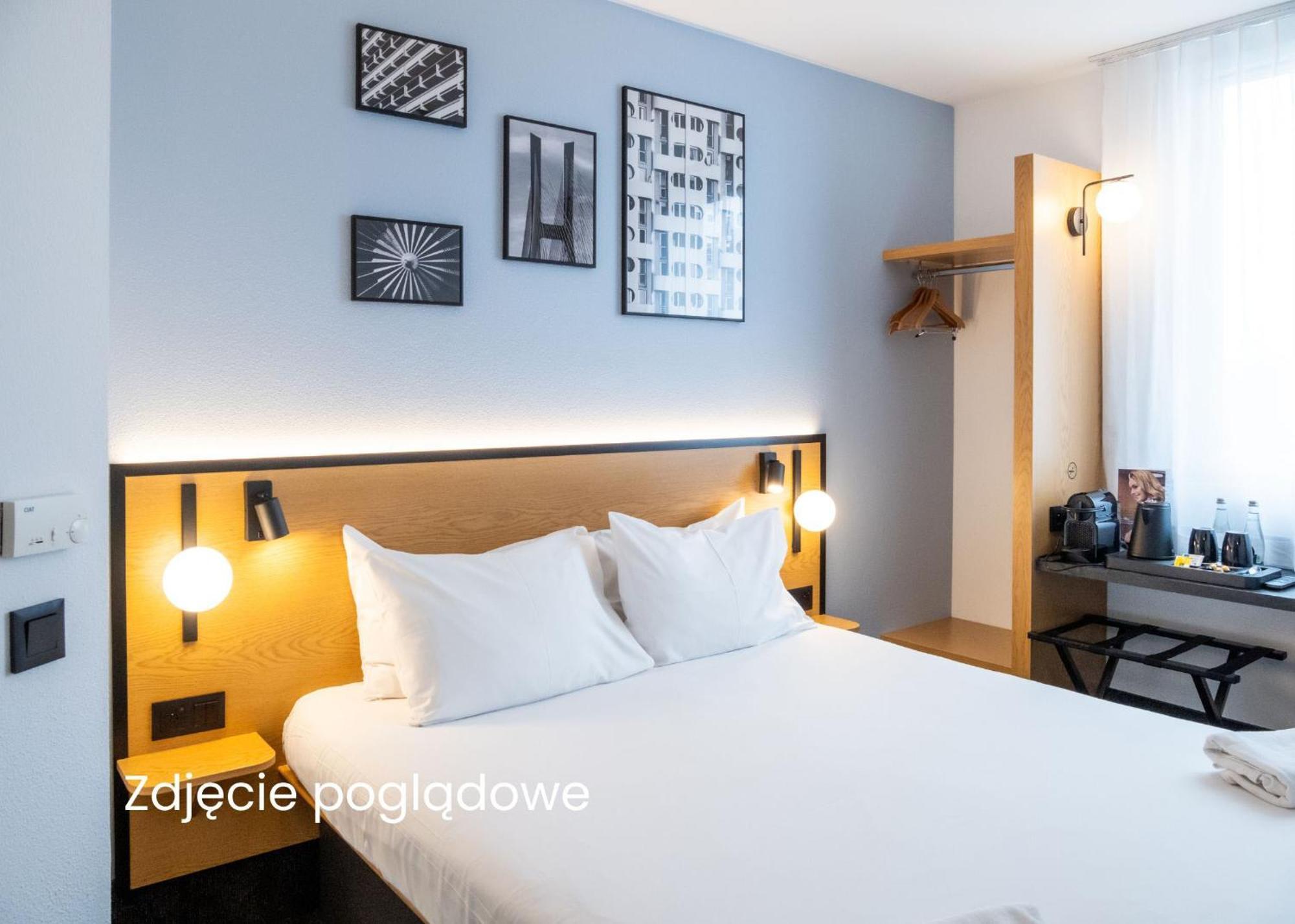 B&B Hotel Torun Bagian luar foto