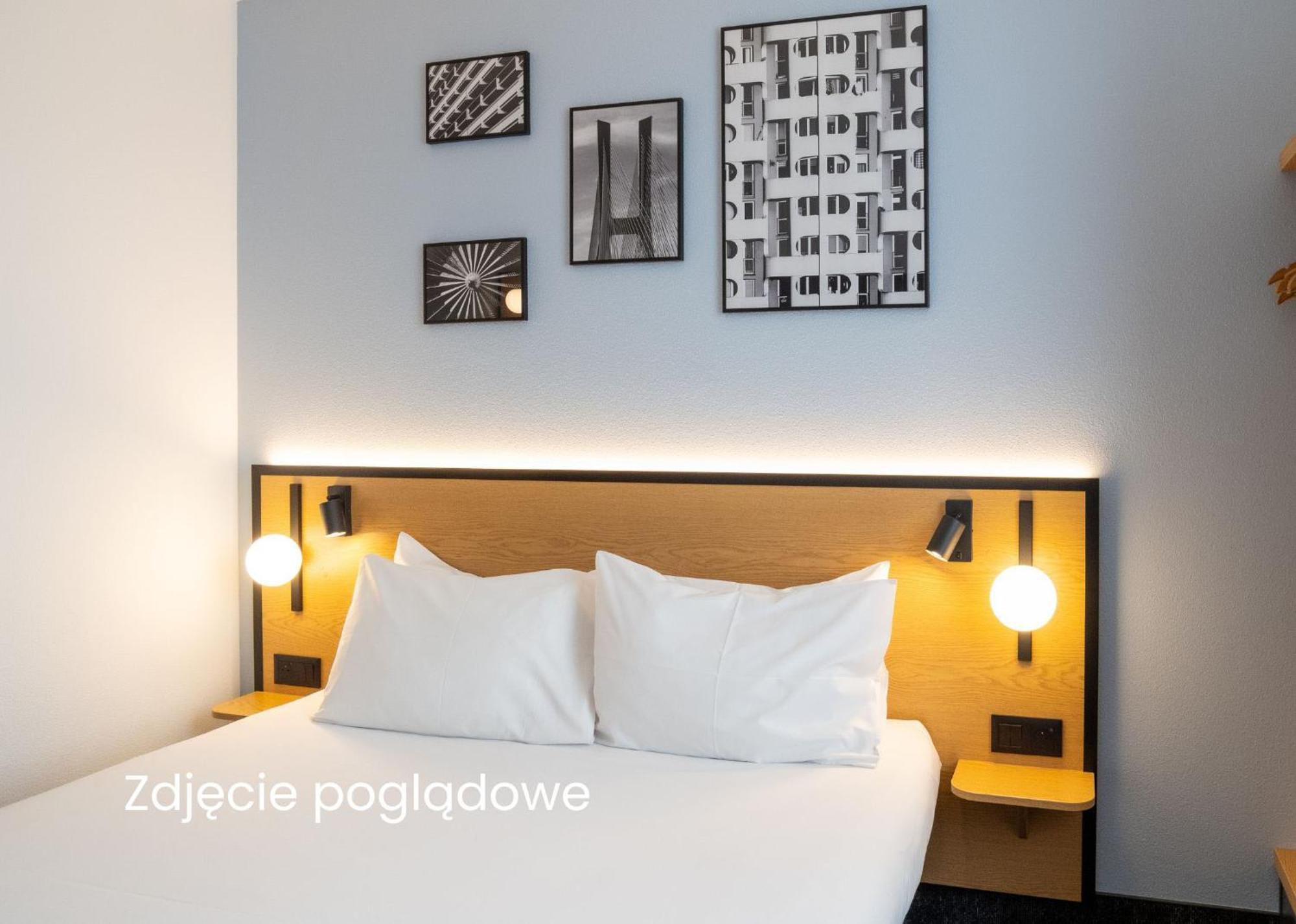 B&B Hotel Torun Bagian luar foto
