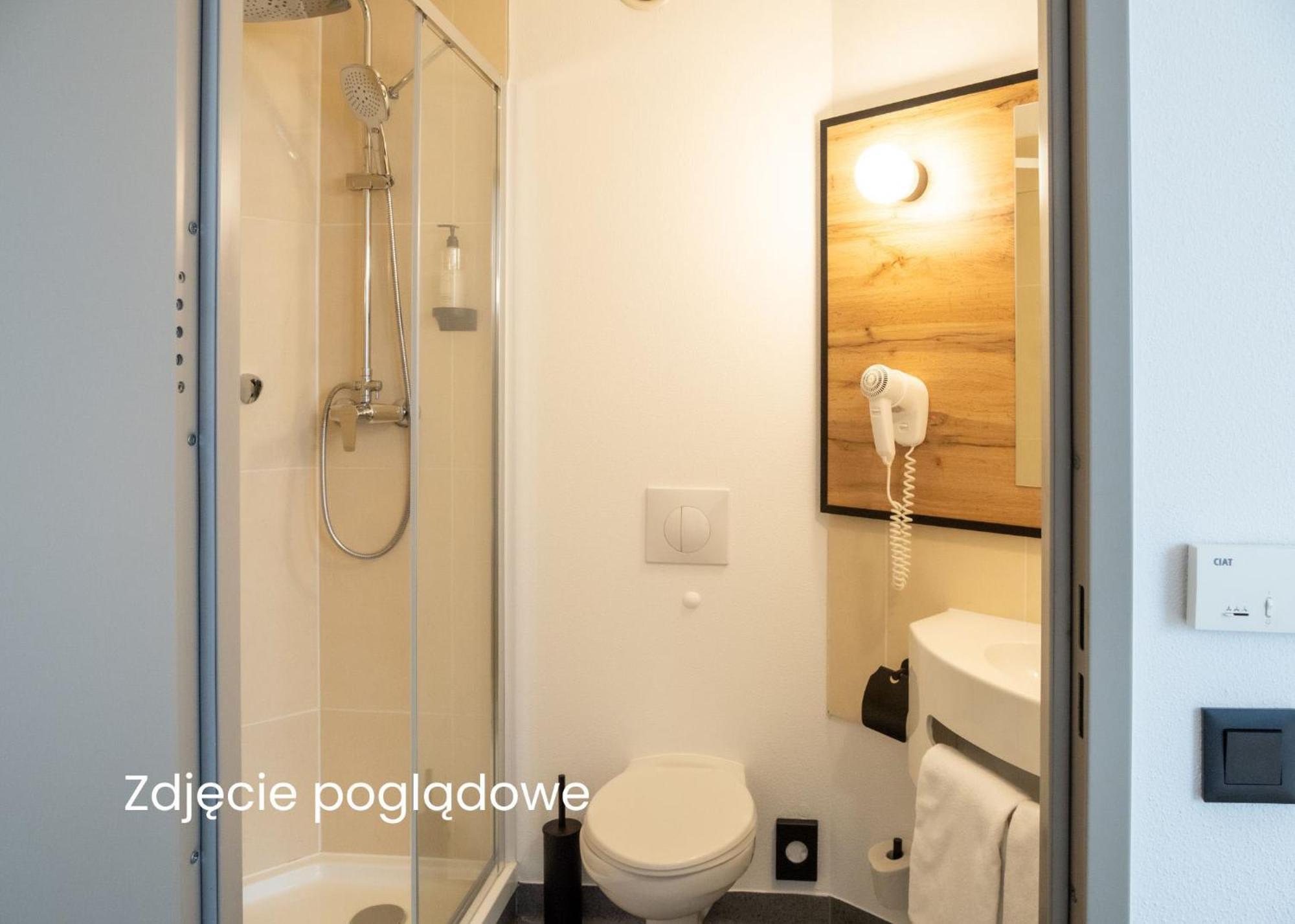 B&B Hotel Torun Bagian luar foto